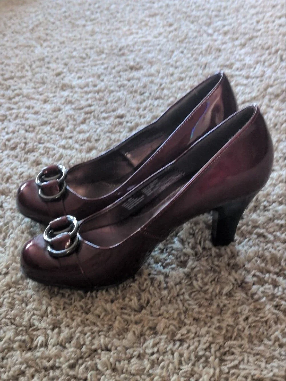 Solesensitivity Women's Patent Ballet Flats in Burgundy